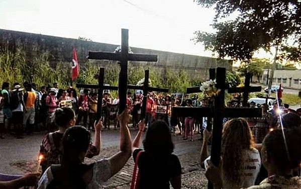 Chacina de Pau d'Arco exemplifica violência no campo; na cidade, morte de Marielle e ameaças contra Marcelo Freixo