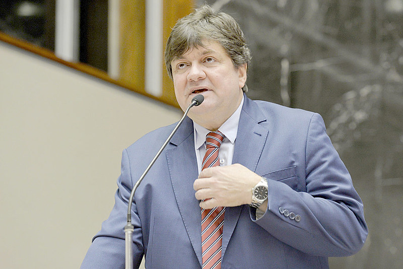 "Nada do que Zema apresentou como um diferencial durante a campanha está acontecendo", diz deputado