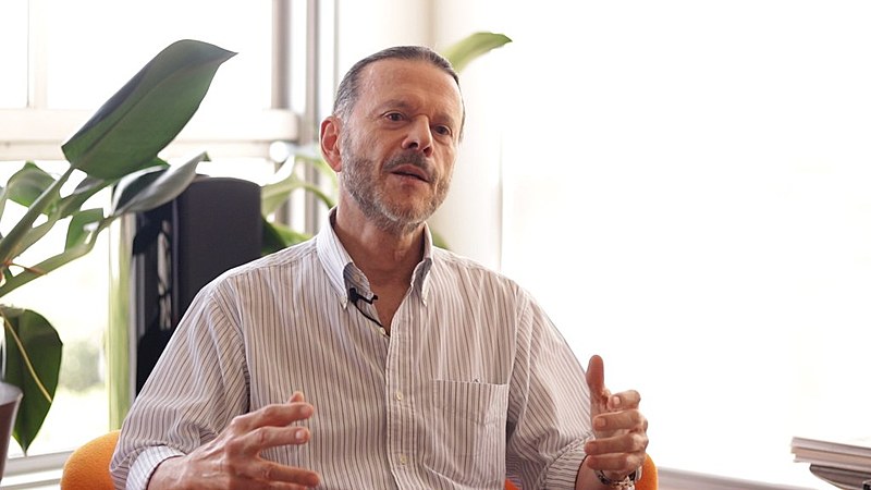 "Ausência do BNDES se traduz em uma taxa de crescimento mixa", afirma Luciano Coutinho, ex-presidente do banco.
