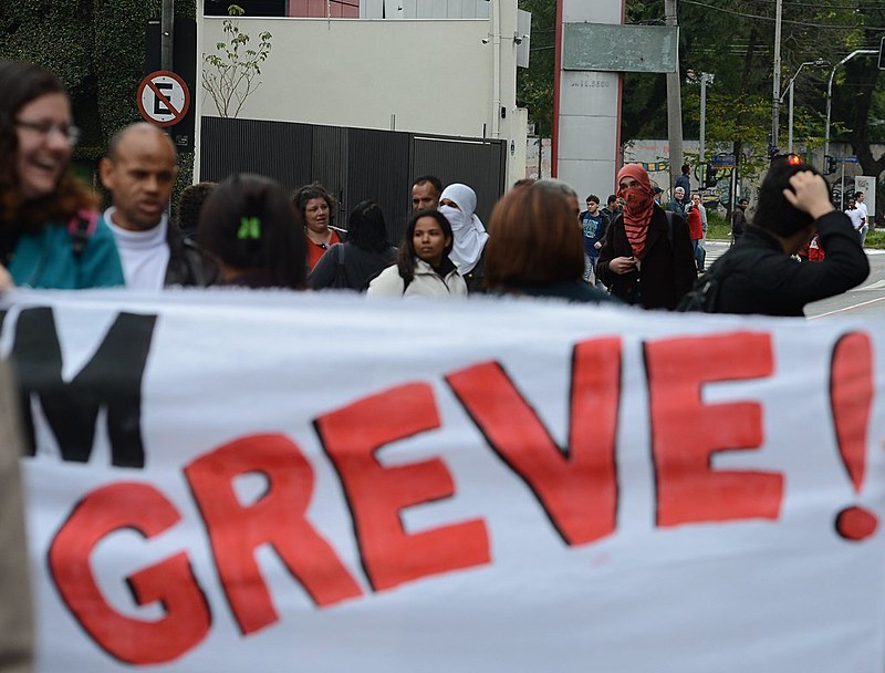 Manifestação de alunos, estudantes e professores da USP, em 2014