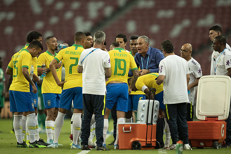Nesta quinta-feira o Brasil não jogou bem e empatou em 1x1 contra o Senegal