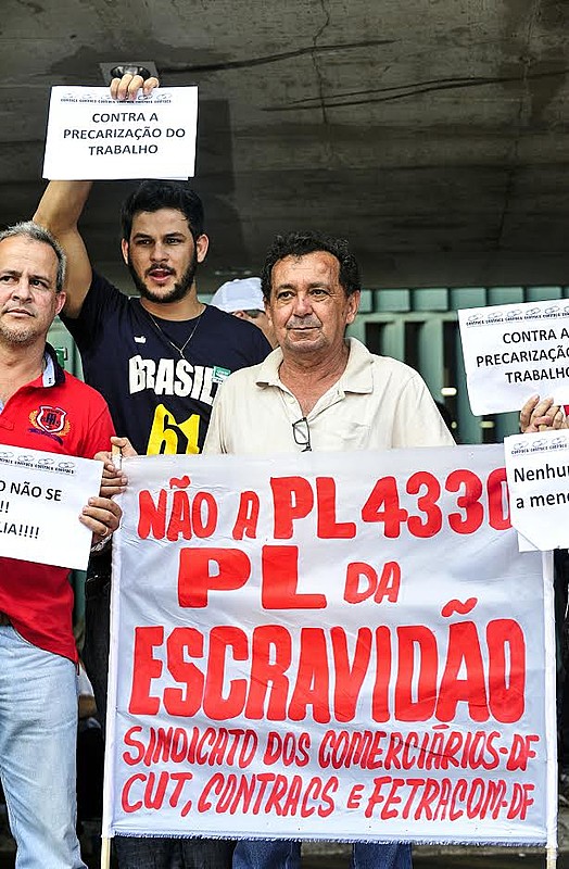O processo tem como objetivo anular a decisão do TST que julgou como ilegal a terceirização em atividades-fim por uma empresa de celulose