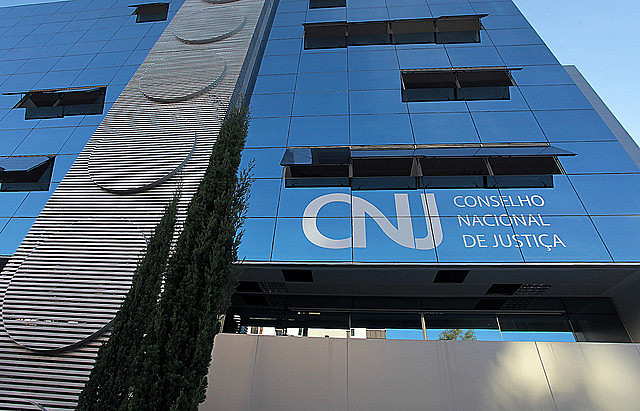 As despesas destinadas ao pagamento dos custos da academia eram de mais de R$ 5 milhões por cinco anos de vigência.