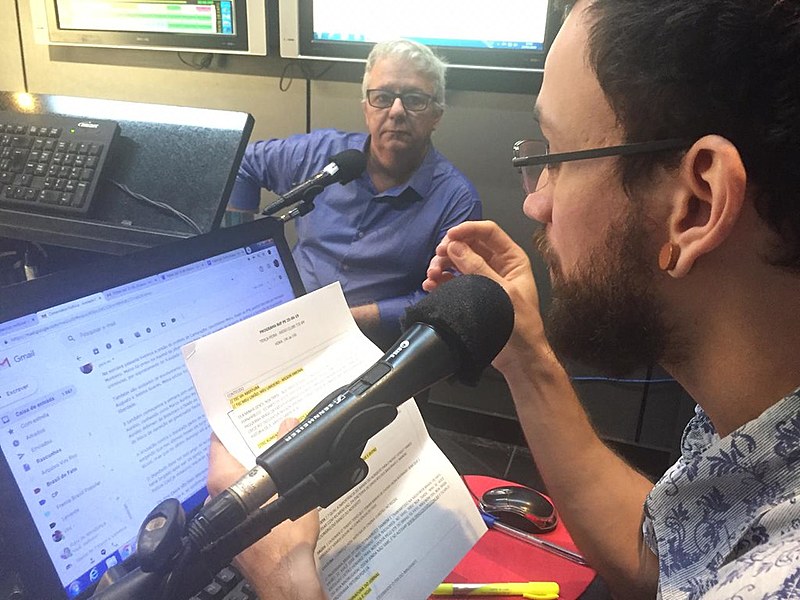 Programa Brasil de Fato Pernambuco é veiculado ao vivo na Rádio Clube 720 AM