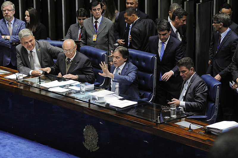 O Legislativo vira as costas para a sociedade e aprova uma reforma trabalhista contra os interesses dos trabalhadores