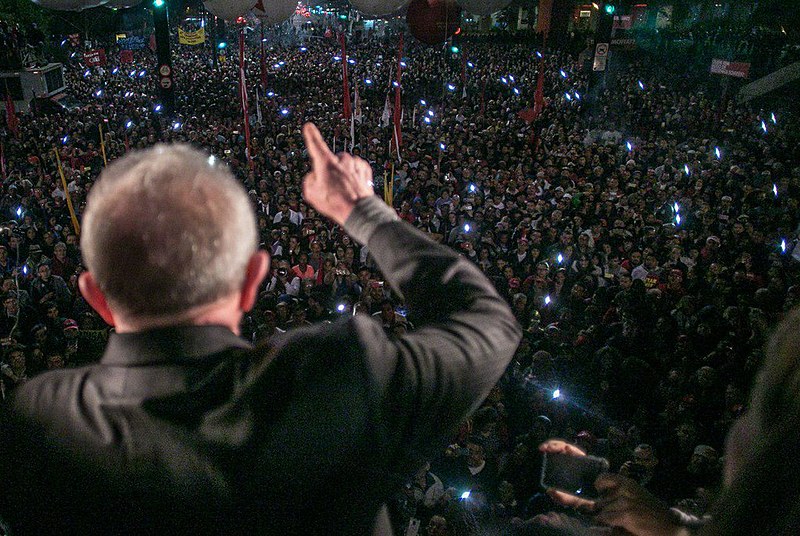Ex-presidente discursou em manifestação convocada pela Frente Brasil Popular e Povo Sem Medo