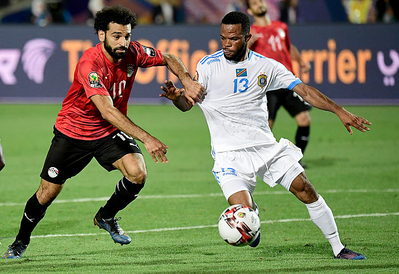 Mohamed Salah em dividida com Elia Mescha, do Congo; egípcio recebeu 5% dos votos nas eleições presidenciais de seu país