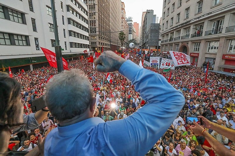 Ex-presidente durante ato de apoio em Porto Alegre na tarde de terça-feira
