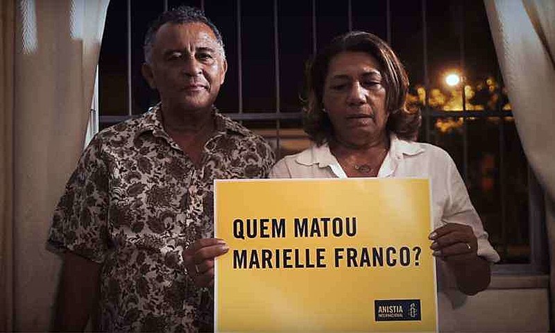 Pais de Marielle Franco em vídeo divulgado pela Anistia Internacional