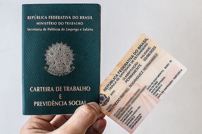 "Os jovens veem e pensam: 'vou ter que contribuir 44 anos sem faltar um mês para ter aposentadoria? Dane-se, não vou contribuir'"