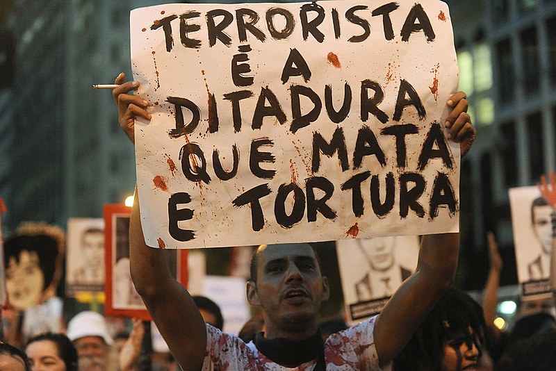 A Comissão Nacional da Verdade responsabilizou 377 agentes como responsáveis pela prática de tortura durante a ditadura