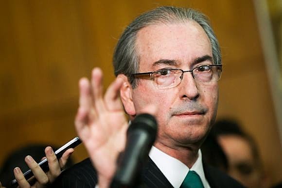 Cunha terá que devolver o que surrupiou da Petrobras por ter recebido propina em contrato com a empresa petrolífera