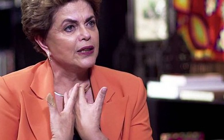 Durante a entrevista, Dilma chegou a se referir a Temer como “presidente interino provisório ilegítimo”