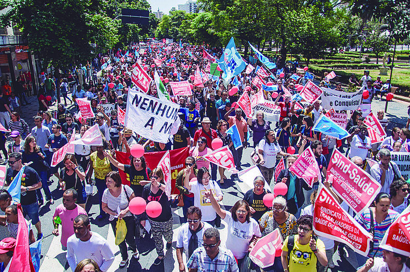 A paralisação deve ocorrer no dia 11 de novembro envolvendo diversas categorias