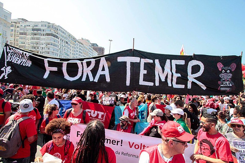 Concentração do ato ocorreu em frente ao Copacabana Palace