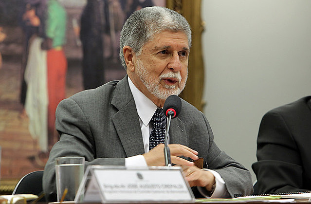 Amorim: Brazil's Ministry of Foreign Affairs seems “a ship without direction.” “Or rather, on the wrong track, on the brink of shipwreck”