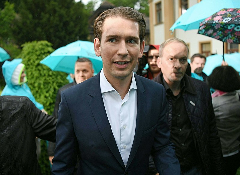 A decisão veio após um escândalo de corrupção envolvendo o hoje ex-vice-premiê Heinz-Christian Strache