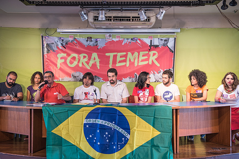 Coletiva de imprensa reúne as frentes Brasil Popular, Povo Sem Medo e Socialista de Esquerda para convocar ato nesta sexta (5)