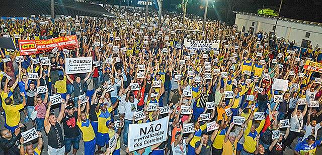 Más de cinco mil trabajadores en una asamblea realizada en São Paulo decidieron por el paro