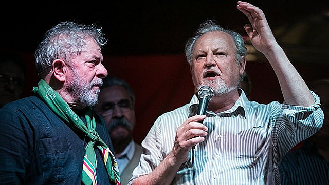 “The masses must be political protagonists and not just sit with arms crossed”