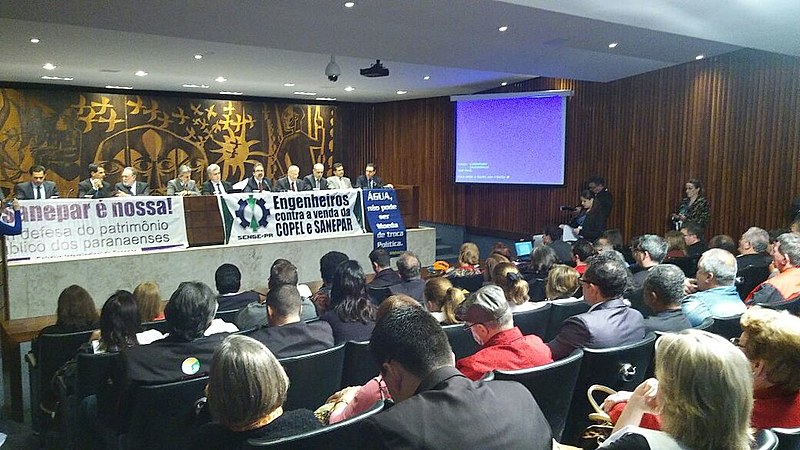 Audiência pública realizada nesta terça-feira (30) colocou em debate a proposta do novo pacote de ajuste fiscal do governador do Paraná, Beto Richa (PSDB)