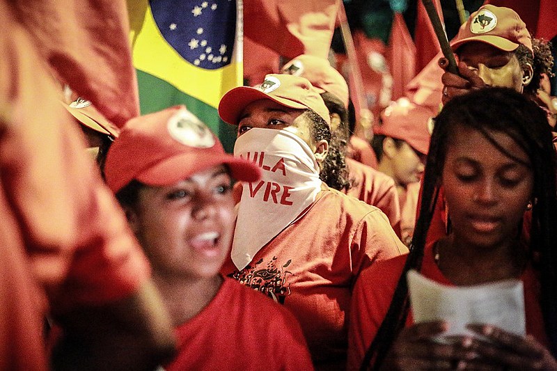 Ato de lançamento na Coluna Ligas Camponesas, que parte município goiano de Formosa e reúne marchantes do Nordeste
