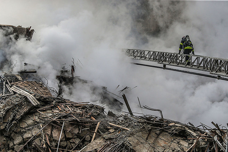 Prédio de 24 andares desaba após Incendio no Largo do Paissandu em São Paulo