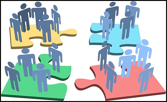 "Estamos diante do jogo de espelhos (...) das direitas mais à direita segundo a polarização política dos EUA"