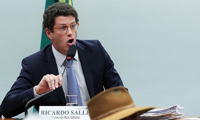 O ministro Ricardo Salles durante audiência pública na Câmara