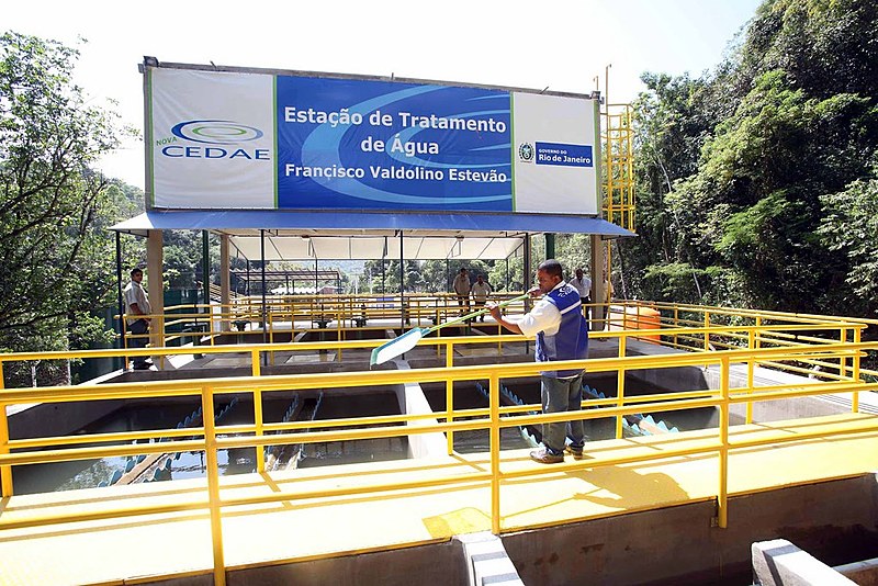 Governo do Rio quer fatiar a Cedae e deixar parte mais custosa para a estatal