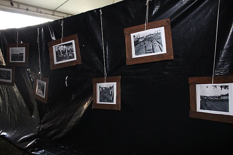 Túnel do Tempo, na Jornada de Agroecologia, com fotos, maquetes, mapas, réplicas da alimentação e das vestimentas da época