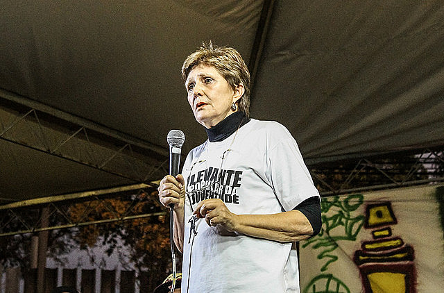 Maricato: "Sem dúvida nenhuma, os movimentos sociais constituem o coração do projeto"