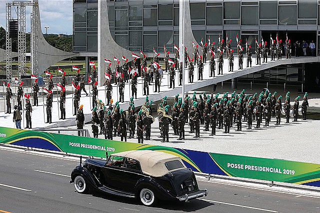 Ejército brasileño durante el último ensayo de la toma de posesión