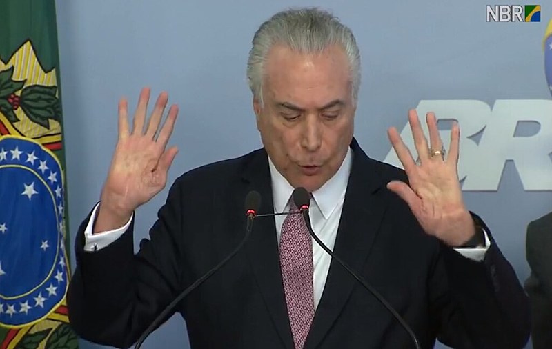 "Homem de gestos medidos e palavras melífluas, o golpista do Planalto a princípio parecia outro, afetando destempero raivoso"