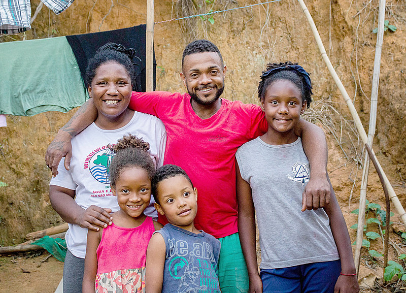 Família da Yolanda Gouveia é a beneficiária da casa que será construída em Barra Longa