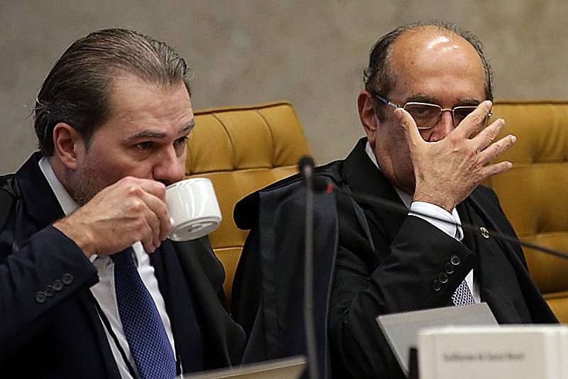 Ministros do STF, e Gilmar Mendes durante o início do julgamento do pedido de habeas corpus apresentado pela defesa de Lula - 22-03-18