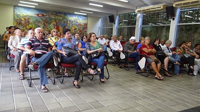 No último encontro o debate teve como tema "A Pessoa Idosa LGBT"
