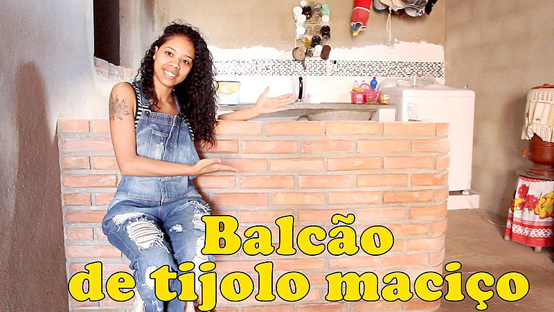 A jovem Paloma Cipriano, de 23 anos, ganhou a rede com dicas práticas de construção