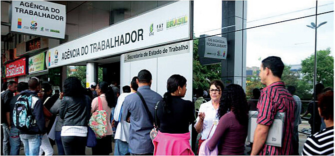 Trabalhar mais, correr riscos maiores e ganhar menos são consequências da terceirização