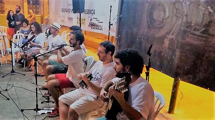 Roda de Choro do grupo 100% Suburbano realizada em Olaria