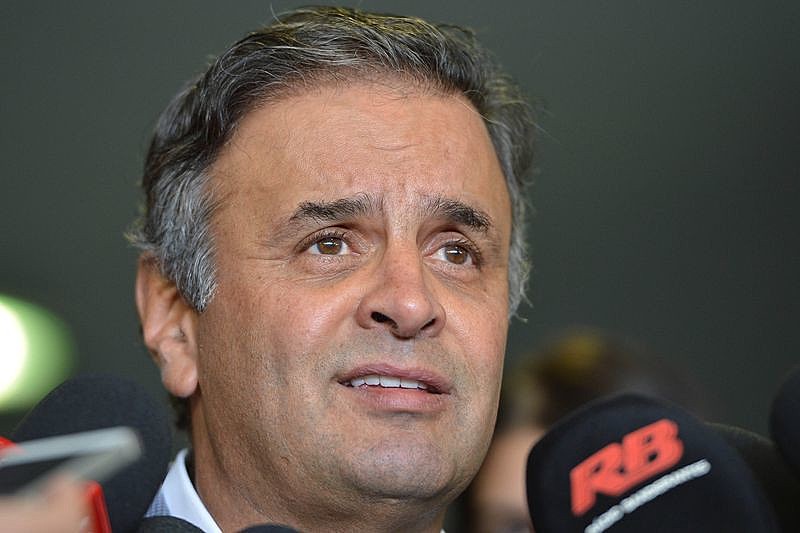 O termo, assinado 11 dias antes de Aécio renunciar ao mandato para concorrer ao Senado em 2010, previa pagamento de R$ 250 mil para a plantação de 1.400 kg de sementes de feijão na fazenda de Cunha em Montezuma.