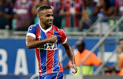 O gol da vitória foi marcado por Élber, que tinha na camisa o nome de Maria Felipa