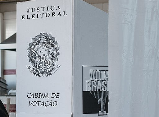 É necessária uma justificativa para cada turno em que o eleitor não votar