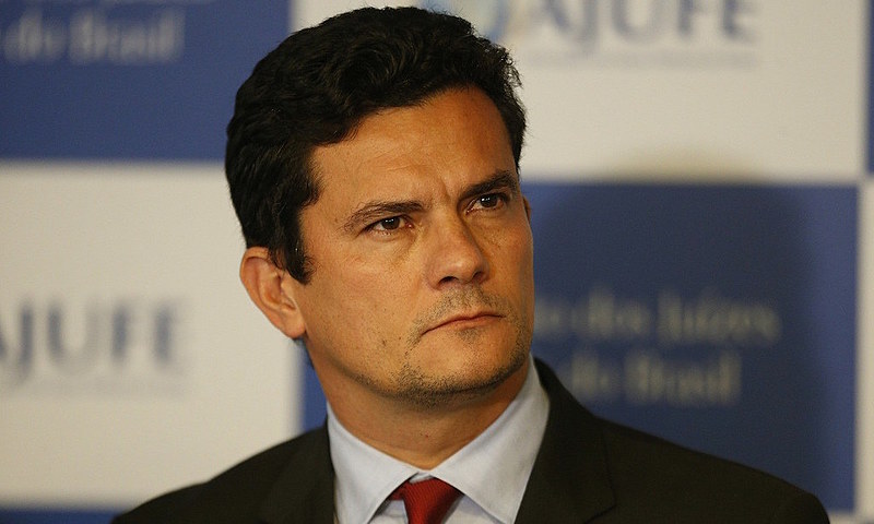 "Ele não reúne condições políticas para permanecer à frente do cargo", afirma Orlando Silva