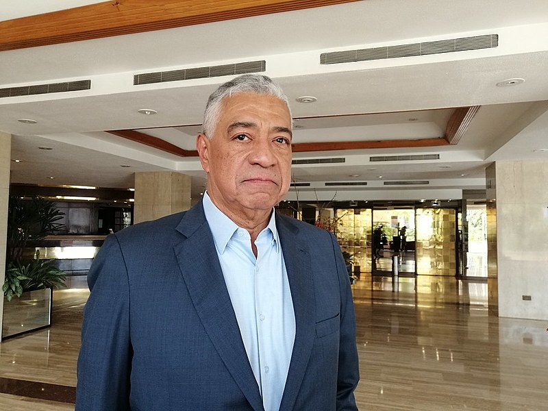 Líder opositor faz duras críticas ao governo e a oposição da Venezuela