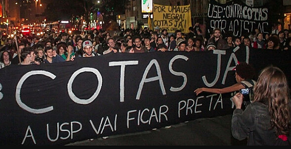 Protesto na Universidade de São Paulo (USP) por cotas raciais