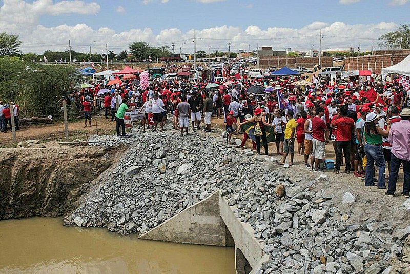 Transposição teve inauguração popular com 50 mil nordestinos em março de 2017