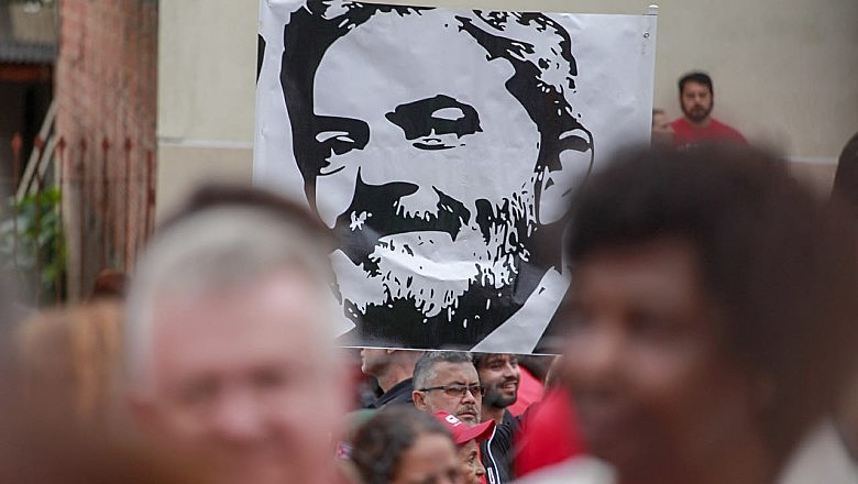 Cerca de 17 cidades brasileiras tiveram manifestações por Lula Livre no último domingo (7)