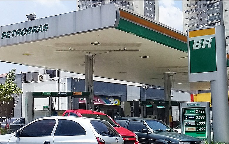 "BR Distribuidora é o caixa da Petrobras. Ela vende o produto e é a principal fonte de receita", diz dirigente da FUP