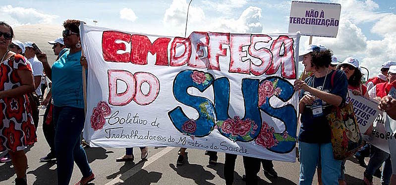 Categoria é majoritariamente formada por mulheres, as mais atingidas pelo projeto de "reforma"
